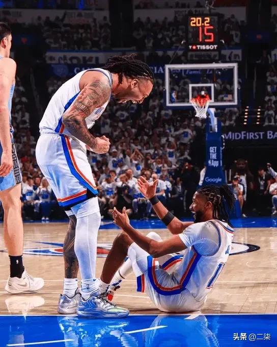 灰熊输雷霆51分创11项耻辱纪录 雷霆狂胜刷新NBA历史最残暴G1