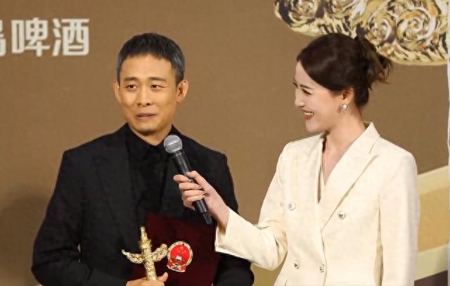 张译决定暂时息影 他说要陪猫逛大街，演员的生活竟如此质朴？