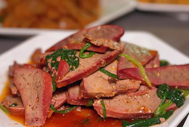 小龙虾+烧烤+牛杂煲=郑州人的快乐星球！