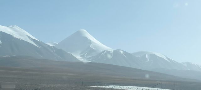 青海玉珠峰3名登山者遇难：确认为2男1女，正转运遗体下山