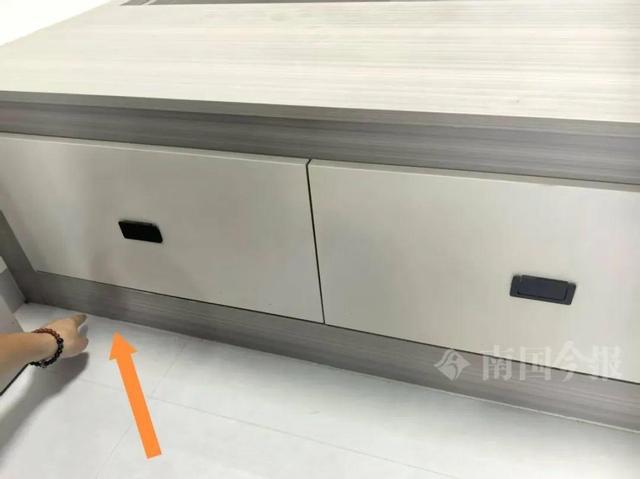 婚房被粪水浸泡漫过脚踝 业主崩溃:原定5月底乔迁