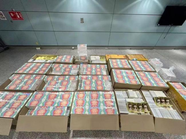 10名旅客超量携带Labubu被查
