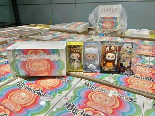 10名旅客超量携带Labubu被查 代购牟利企图逃监管