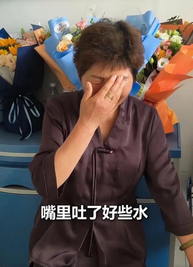 跪别母亲，扑向深水：军人张伟的那一磕让人泪流满面