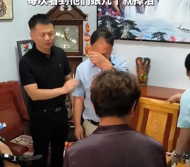 跪别母亲，扑向深水：军人张伟的那一磕让人泪流满面