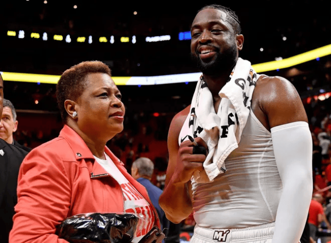 美媒评NBA历史20大分卫：乔丹居首，科比哈登紧随其后