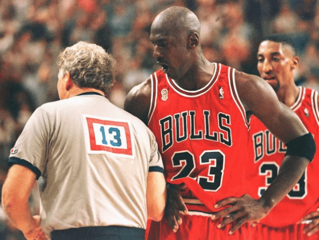美媒评NBA历史20大分卫：乔丹居首，科比哈登紧随其后
