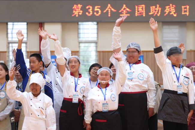 找工作！“孤独症”女孩的就业突围