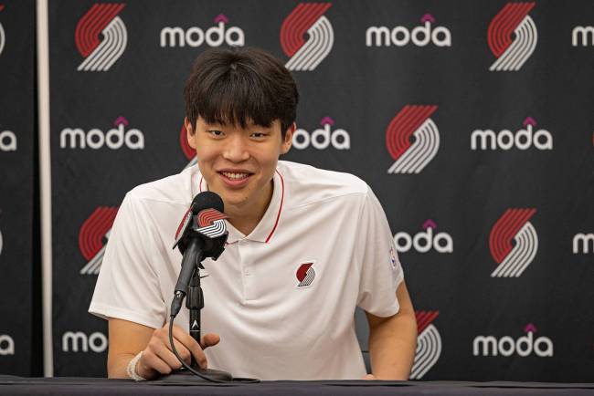 不知道是不是该高兴！经过CBA的洗礼，杨瀚森丝毫不畏惧NBA身体对抗！